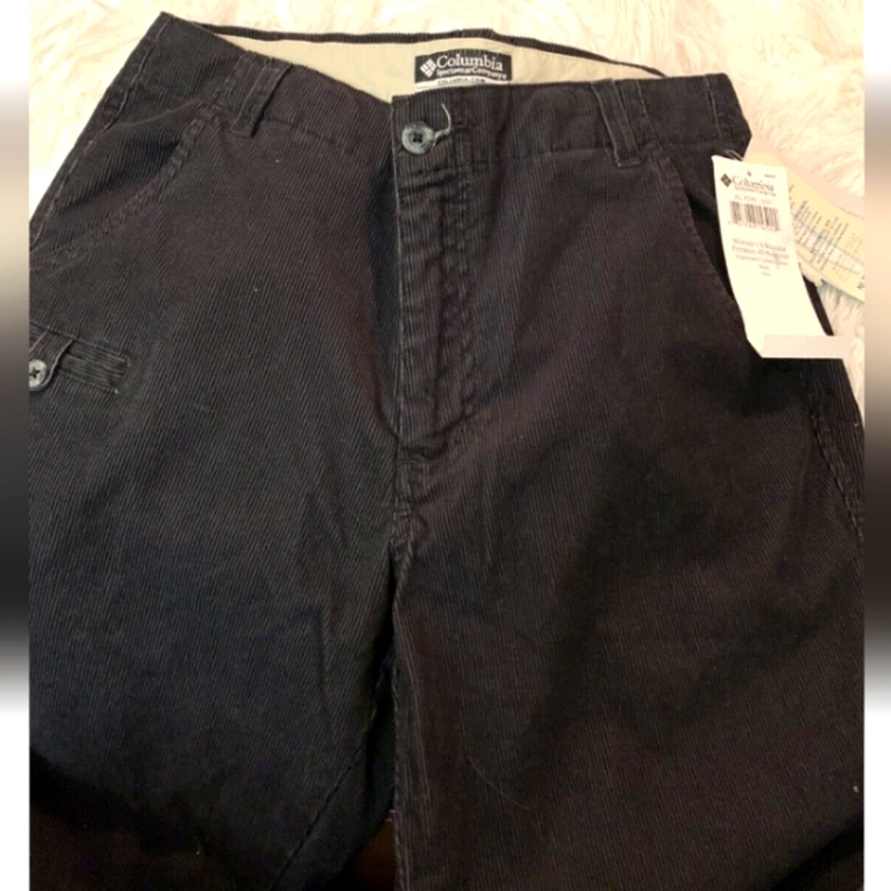 Black Corduroy Columbia Ladies, 4 🆕